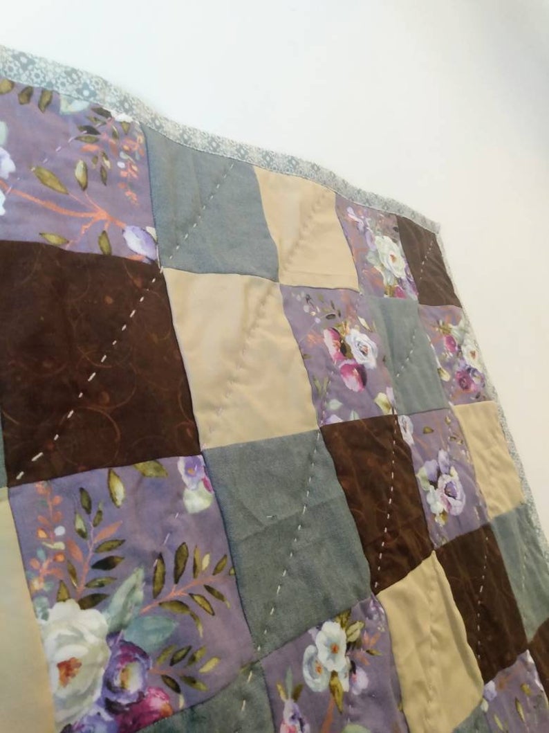 Mauve Daydream Charm Quilt - Image 5