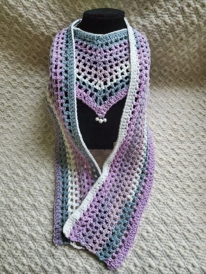 Crochet v-scarf