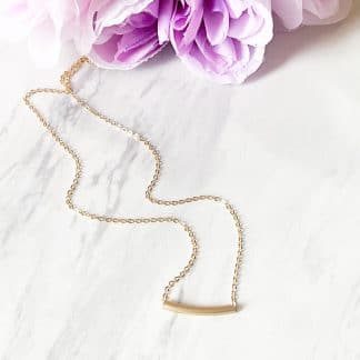 Curved Bar Necklace